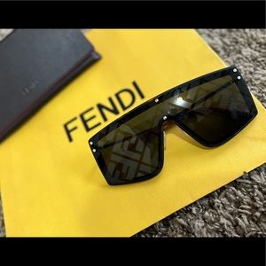 FENDI SUNGLASSES